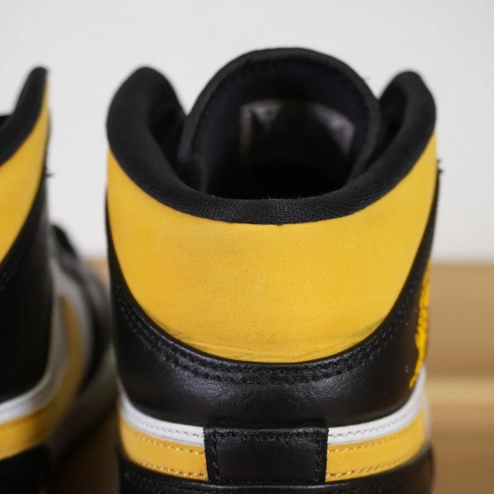 Nike Air Jordan 1 Mid Mens 11 University Gold Black White Sneakers 554724-177